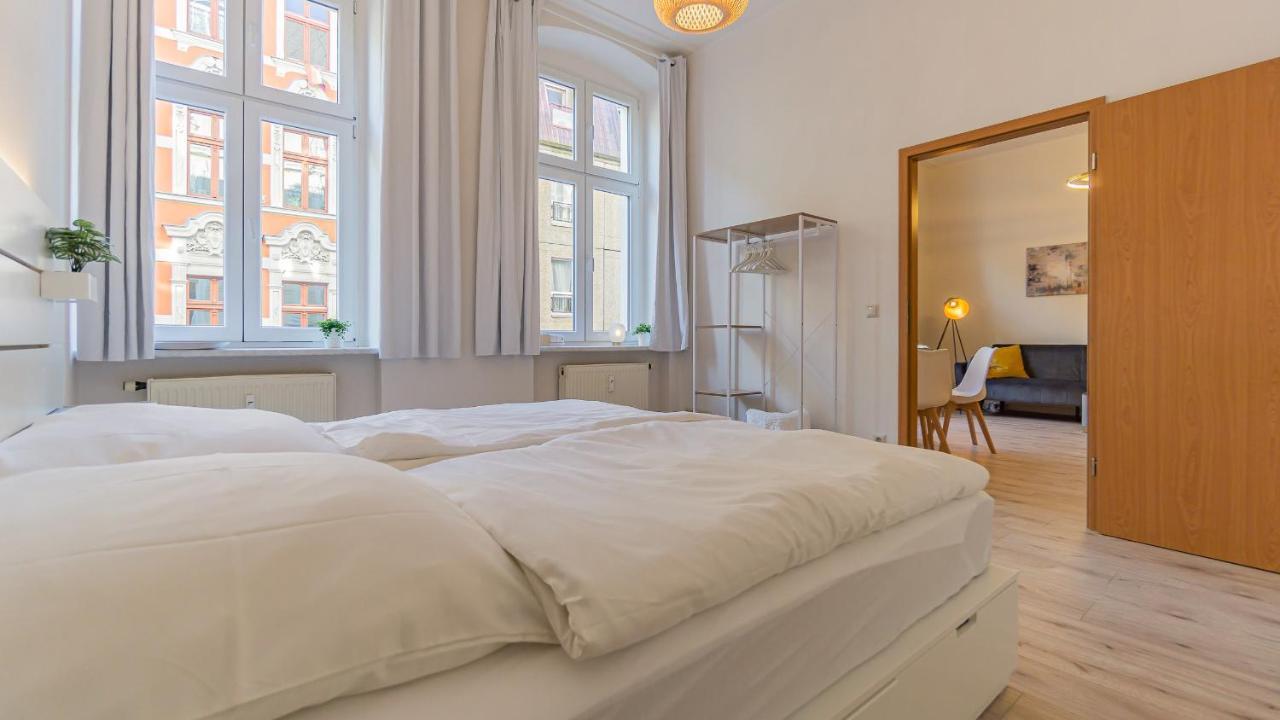 Cityapartment - 53 M², 2 Zimmer, Zentral, Netflix, Kueche, Waschmaschine Cottbus Exteriör bild