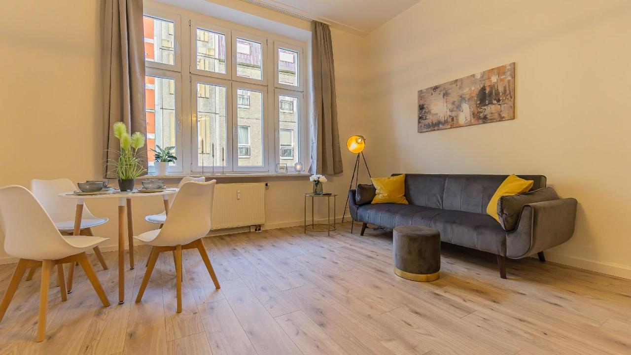 Cityapartment - 53 M², 2 Zimmer, Zentral, Netflix, Kueche, Waschmaschine Cottbus Exteriör bild